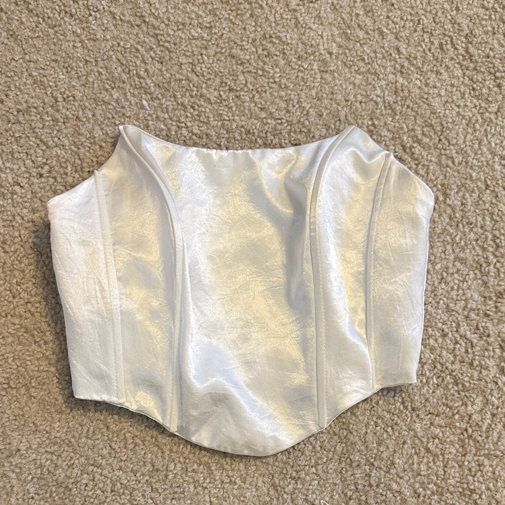 SHEIN White Crop Top